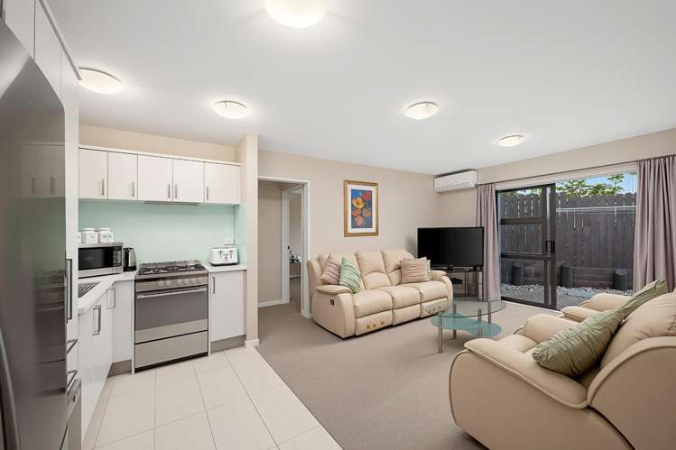 77 San Marino Drive West Henderson_32