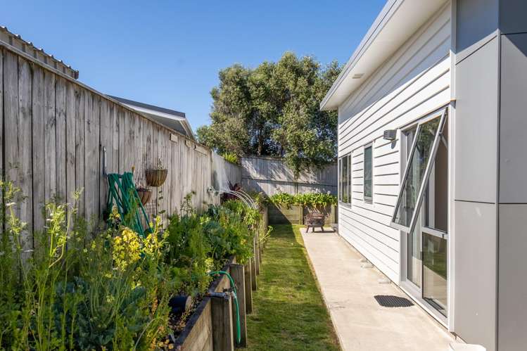 21A Avion Terrace Raumati Beach_22