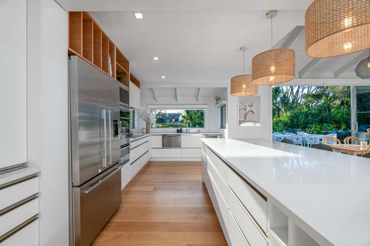 22 Woodfern Crescent Titirangi_6