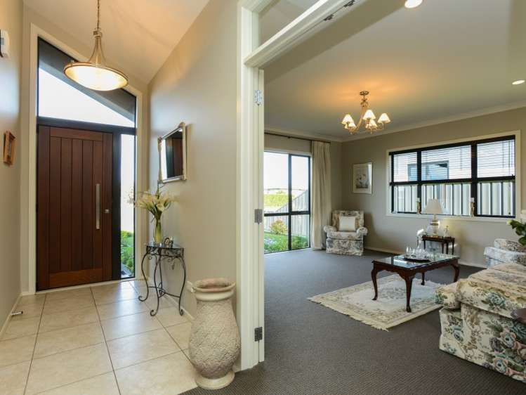 212 Nottingley Road Frimley_6