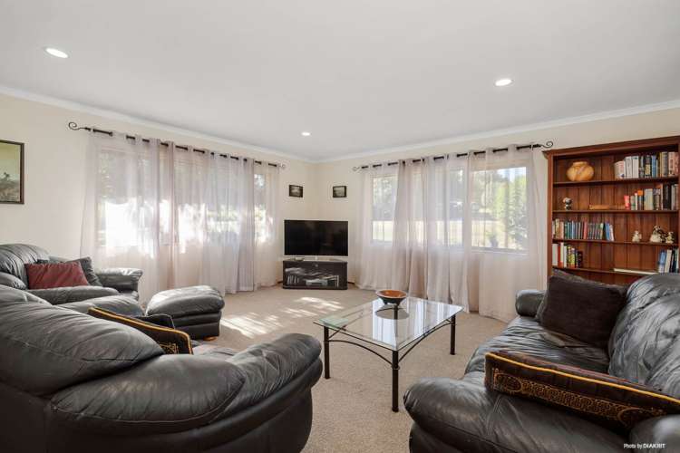 9 Awaroa Stream Drive Waiuku_7