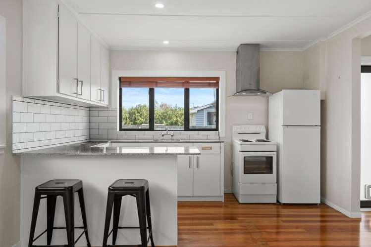 5 Mason Avenue Pukekohe_3