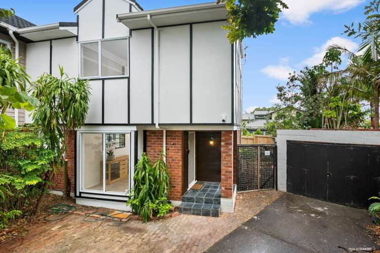 2/5 Stanley Avenue_0