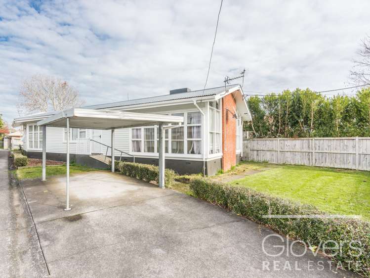 97 Mcleod Road Te Atatu South_13