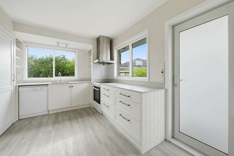 1/27 Parkhill Road Mellons Bay_5