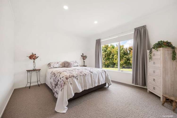 10 Trust Place Sunnyhills_11