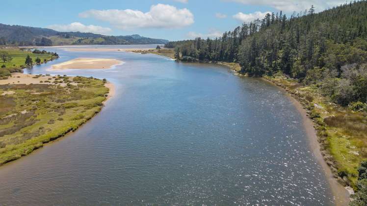 671 Hikuai Settlement Road Pauanui_11