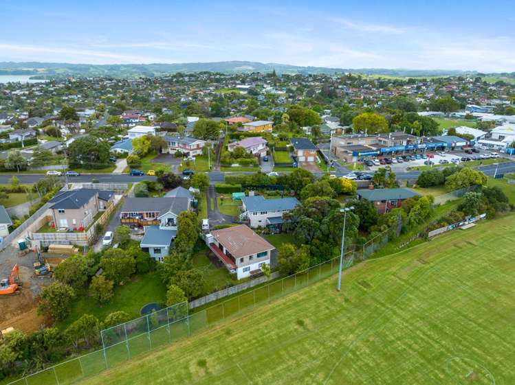 2/16 Litten Road Cockle Bay_18