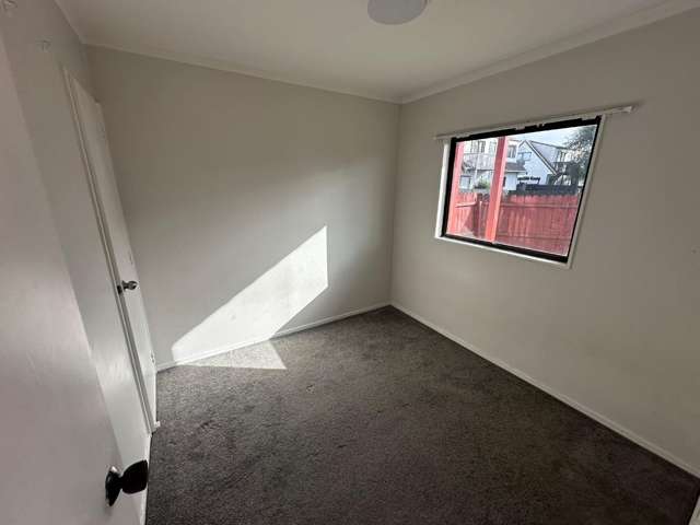 6/14 Albert Street 10057_3