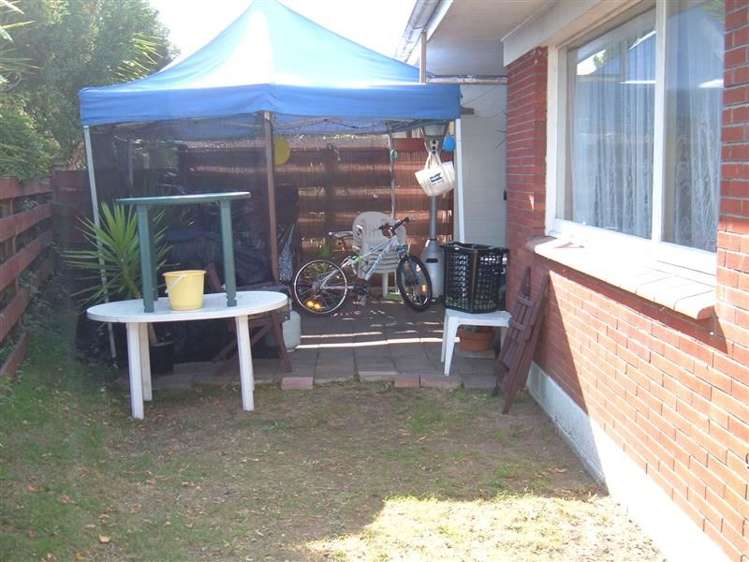 4/39b Harrington Road Henderson_7