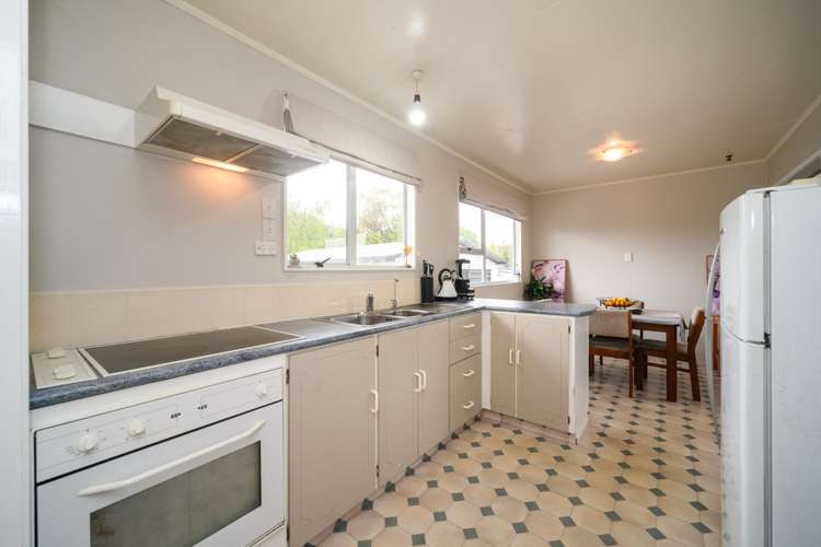 29 Ferndale Place Feilding_9