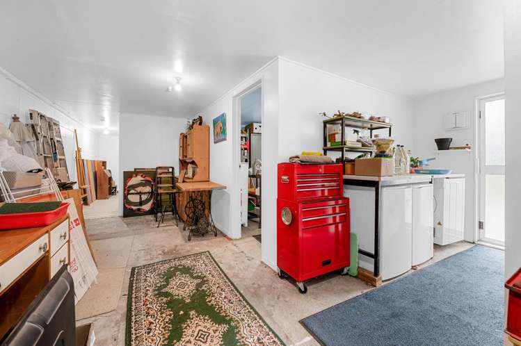 8 Robert Grigg Place Hamilton East_14