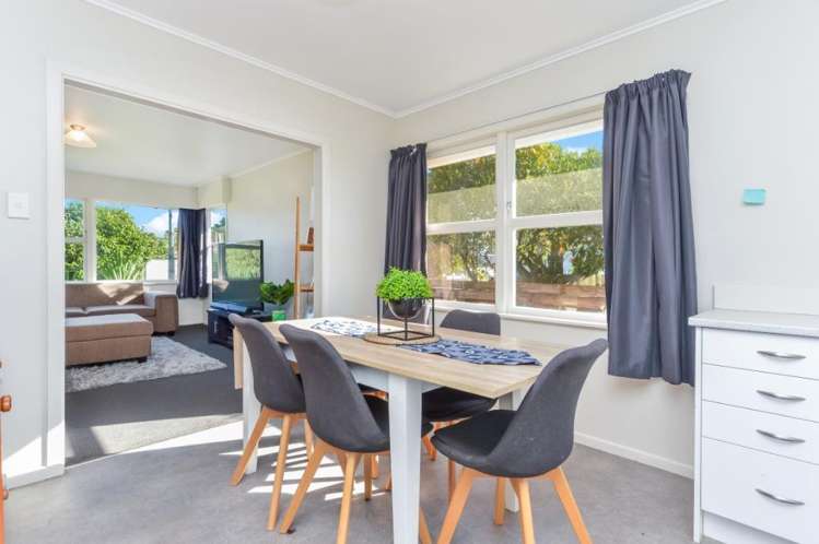 11 Yvonne Street 1107_8