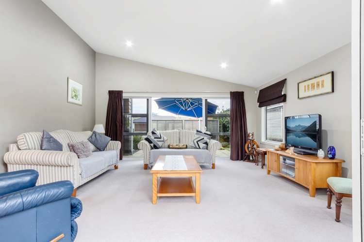 10 The Pheasant Tail Nukuhau_12