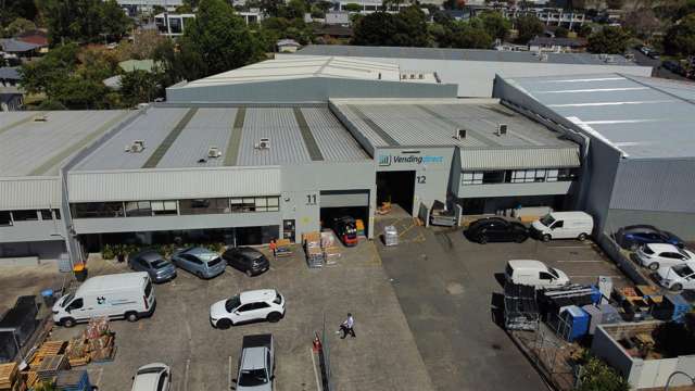 Savills | Dual Central Warehouses + Secure Yard