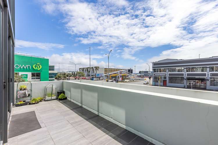 111/2 Dockside Lane Auckland Central_2