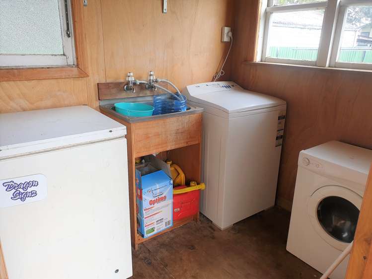 219 High Street Dannevirke_11