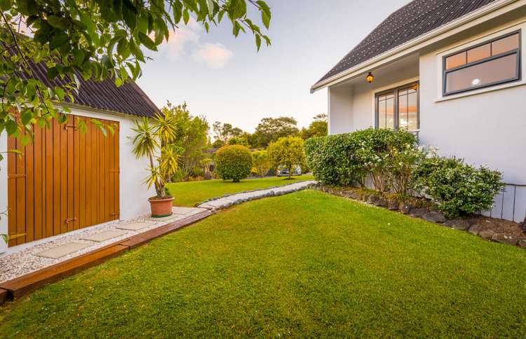 63 Staincross Street Green Bay_13