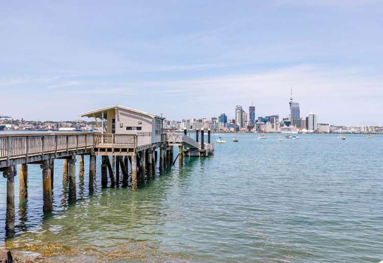 2/134 Calliope Road Devonport_9