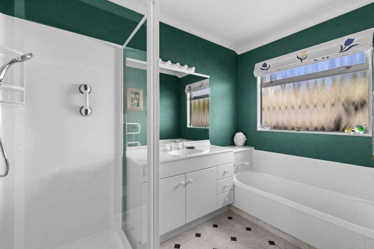 8 Rosehill Way Taradale_10