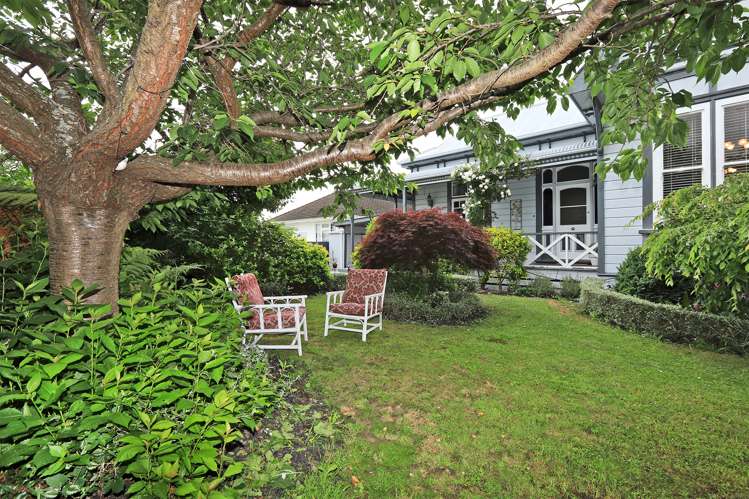 408 Park Road South Akina_13