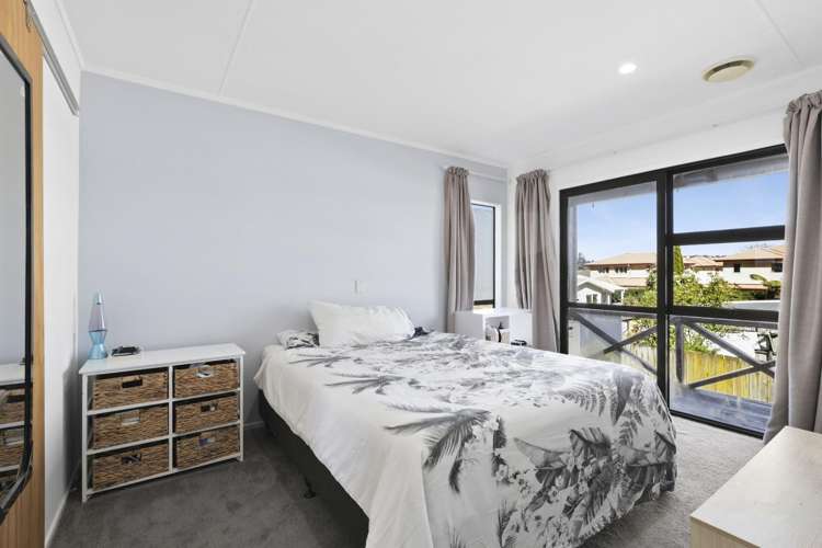 Flat 2/100 Cambria Street The Wood_6