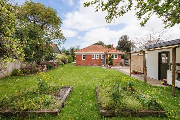 210 College Street West End_15