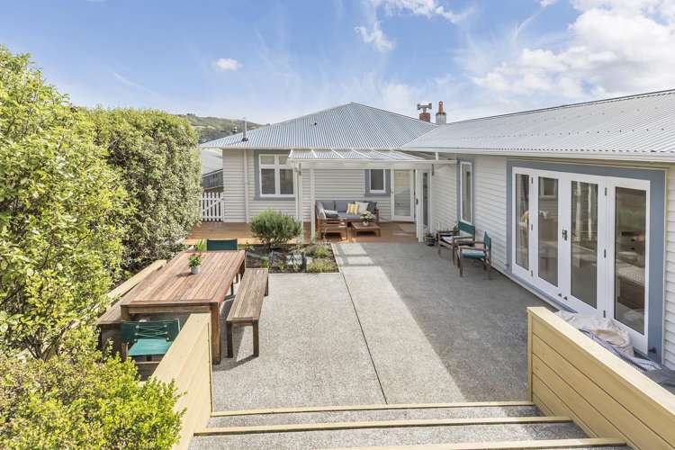 11 Firth Terrace Karori_19