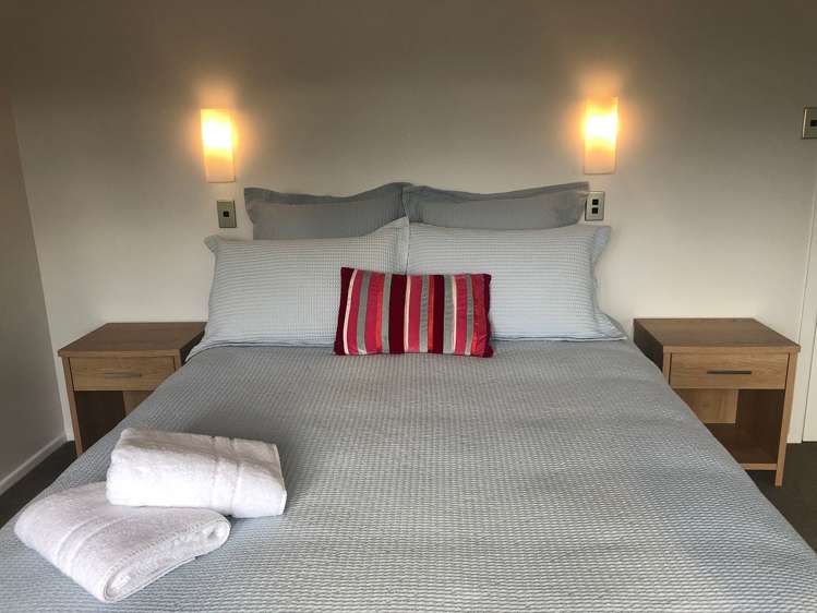 19 Besley Place Acacia Bay_21