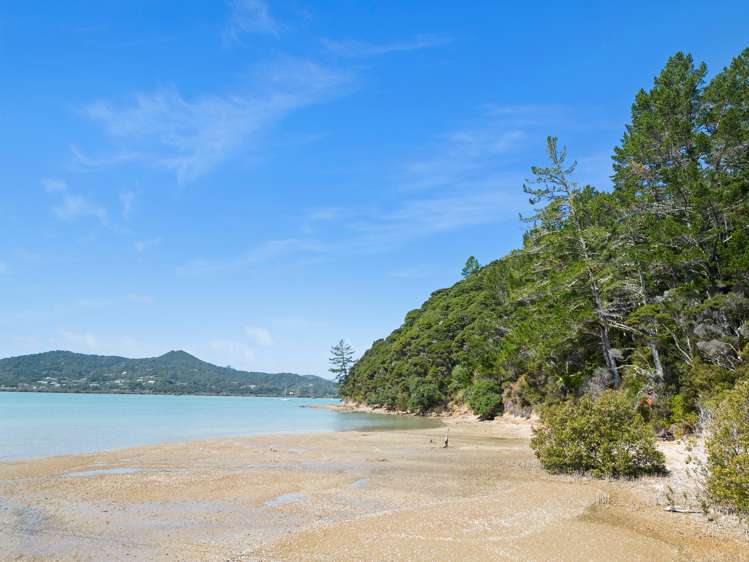 Te Wahapu Road Russell_2