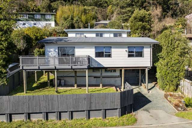 Low Maintenance, Sunny, Upgraded!