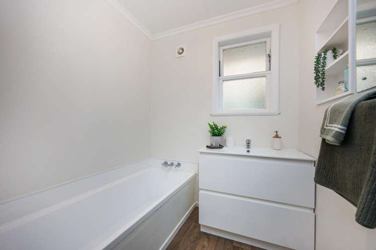 8 Norwich Place Awapuni_16