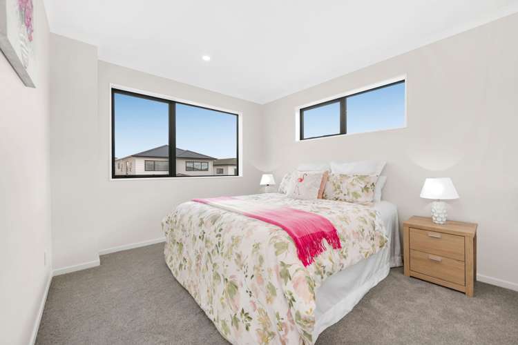 9 Sagitta Drive Flat Bush_12