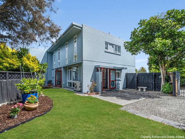 Fantastic Super Central Apartment Style Living