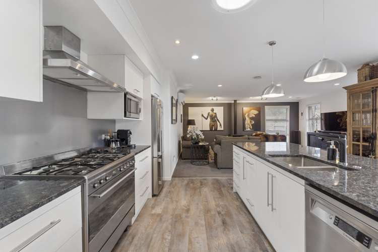 10 Tui Drive Picton_4