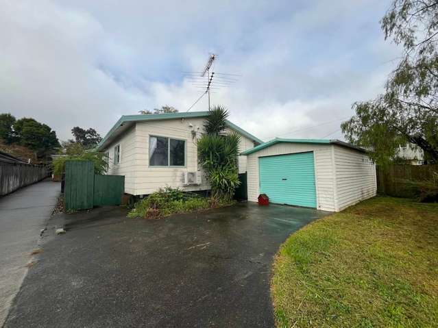 A charming three-bedroom home in a prime location!