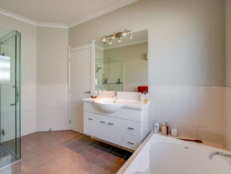 16 Pania Place Poraiti_14