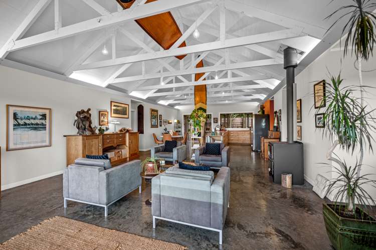 35 Lloyd Drive Wainui_8