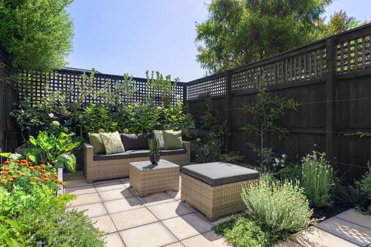 4/33 Winchester Street Merivale_11