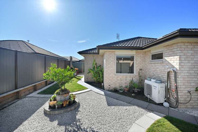 60 Stan Heather Drive Glenview_25