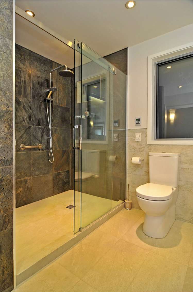 17 Danube Street Vauxhall_13