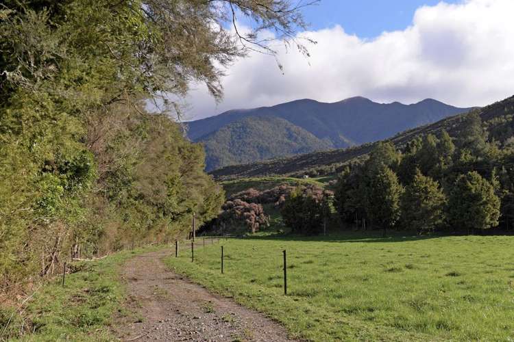 915 Aorere Valley Road Kahurangi National Park_14