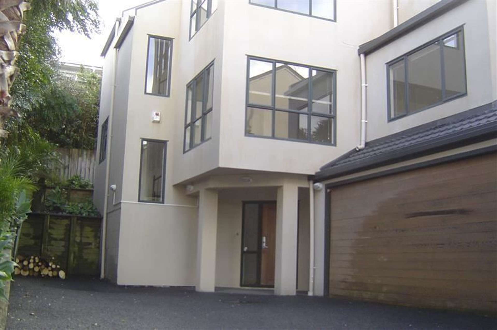 2/27 Commodore Parry Road Castor Bay_0