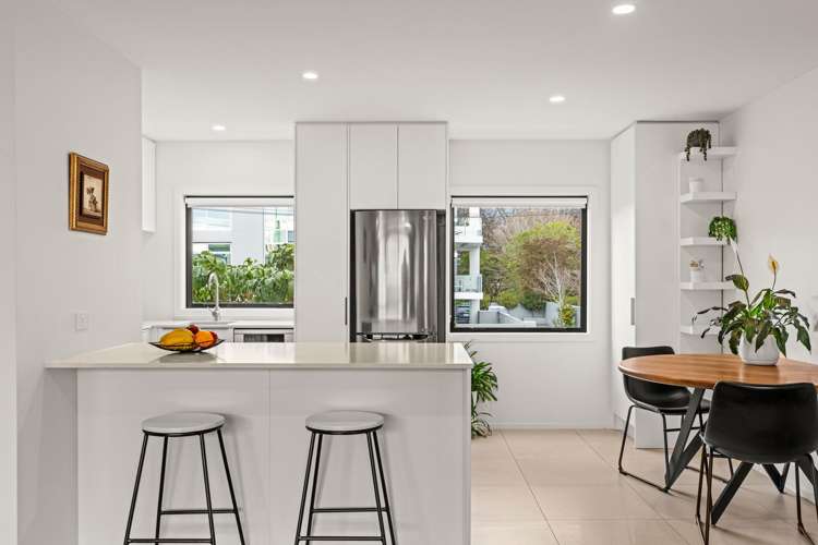 2/55 Carlton Mill Road_3