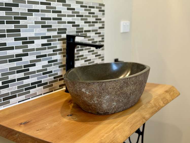 9 Surrey Street Orepuki_30