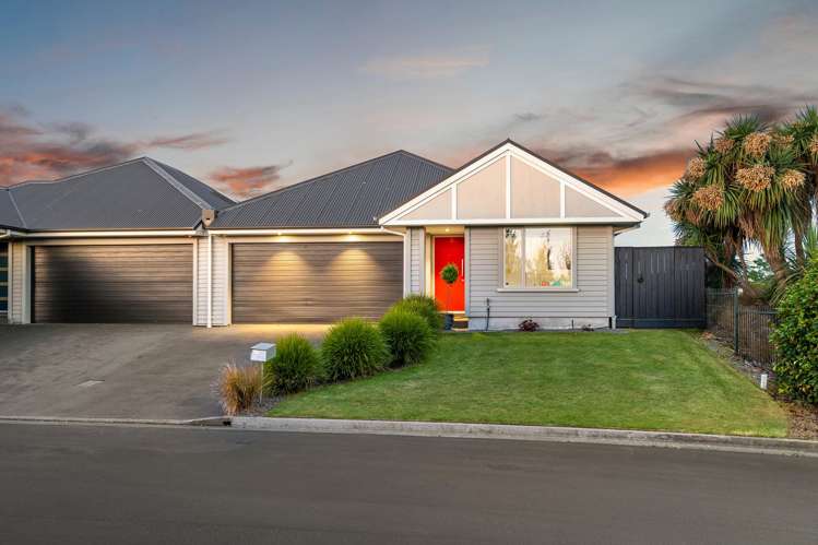 6 Date Crescent Aidanfield_14