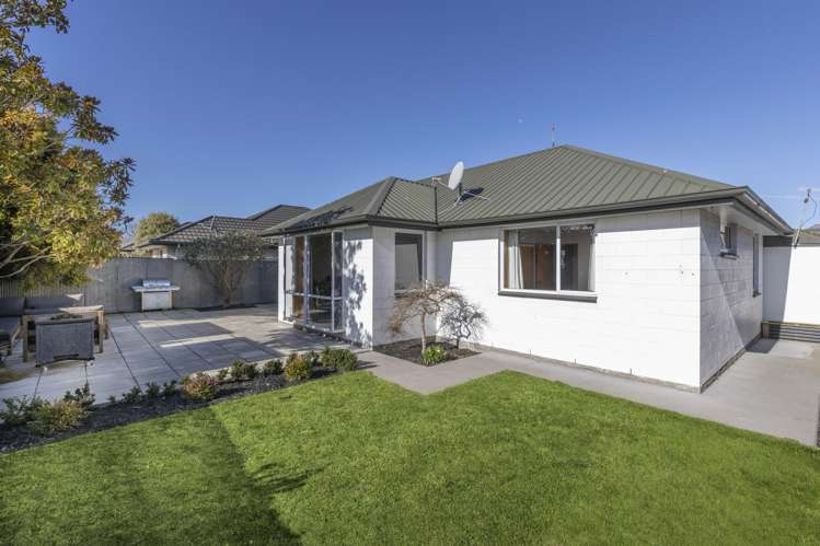 2/20 Downing Street Hoon Hay_2