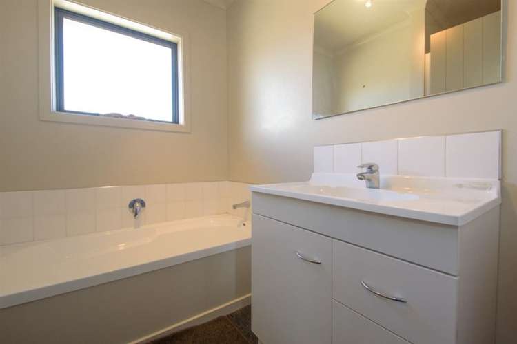 47 Ferry Lane Cromwell_19