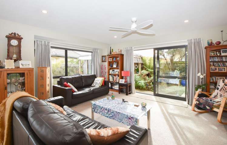 8 Ashmore Park Road Carterton_8
