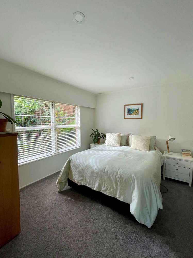 2/42 Girrahween Drive Totara Vale_2